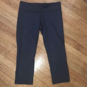 Grey Cropped Under Armour Leggings